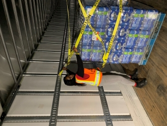 Food Lion Feeds Donates Truckload of Water to Second Harvest of South Georgia