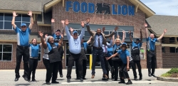 Food Lion Feeds Pays Tribute to Associates by Providing Meals for Hunger Relief